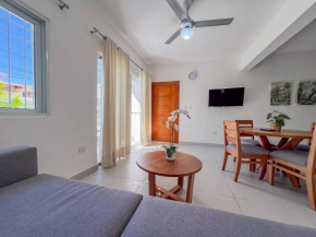 New 2BR APT in Sosua town, close to strip and next to supermarket guest ok